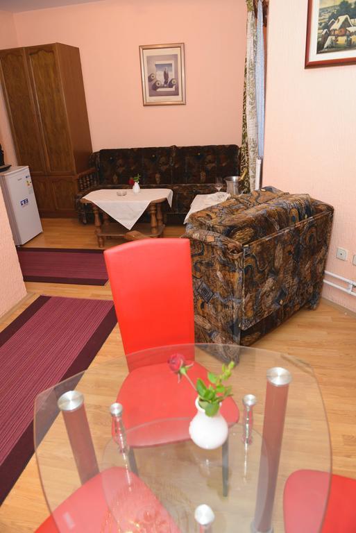 Beli Dvor Hotel Sombor Room photo